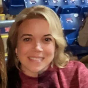 Meet your Posher, Laurie